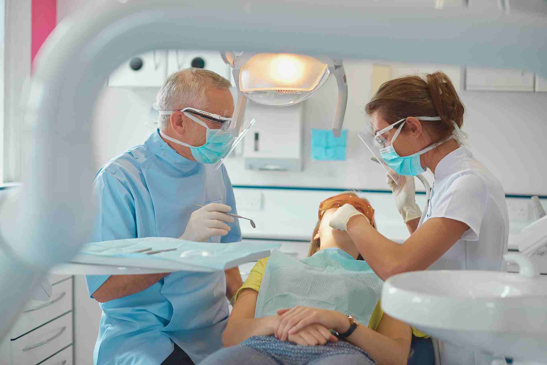 Dentist in Flora, IL